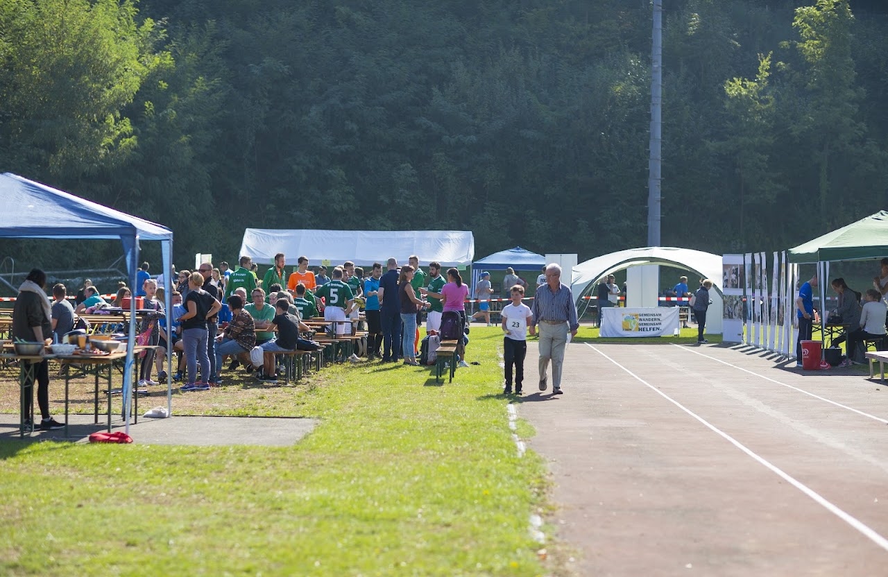 Bild vom 9. Benefizlauf im Jahr 2016. Dies ist das 82. Bild.